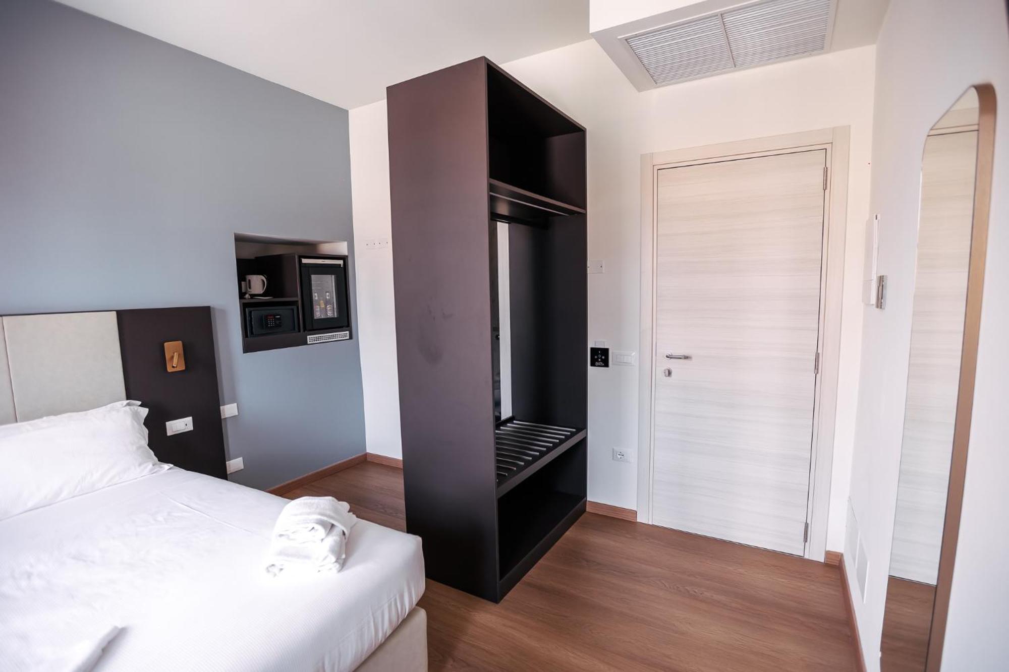 Hotel Arilica Peschiera del Garda Habitación foto